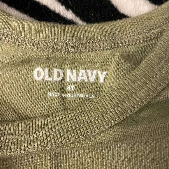 Boys tank top bundle 4T - Picture 7 of 7